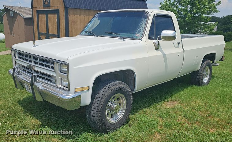 image for item NT9701 Chevrolet K20  pickup truck