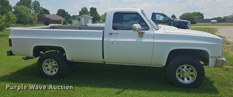 image for item NT9701 Chevrolet K20  pickup truck