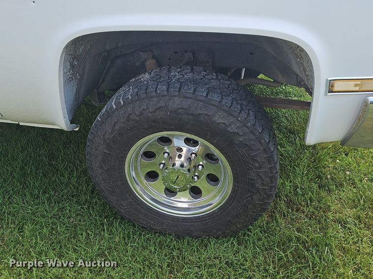 image for item NT9701 Chevrolet K20  pickup truck