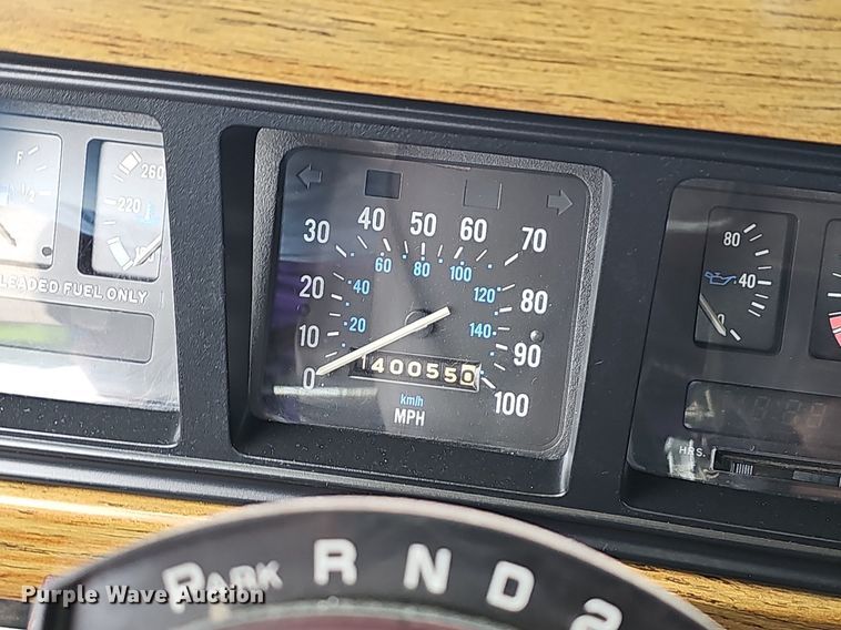 image for item NT9703 1988 Jeep Grand Wagoneer  SUV