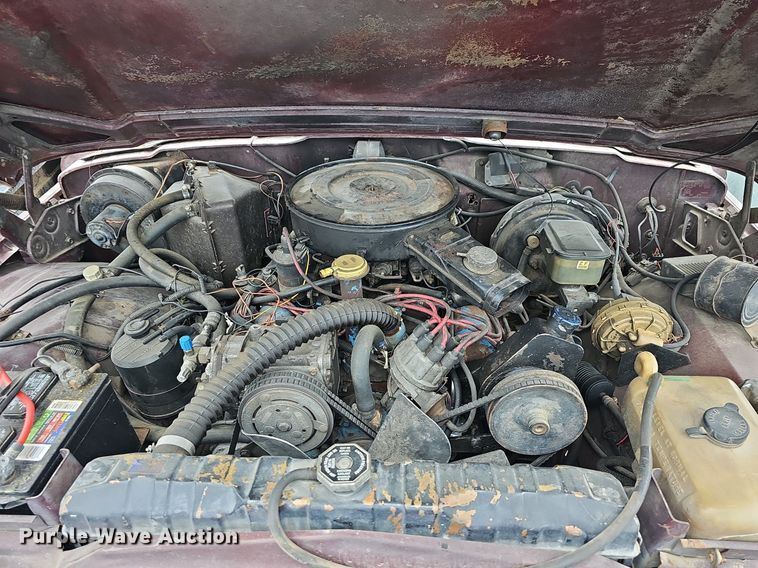 image for item NT9703 1988 Jeep Grand Wagoneer  SUV