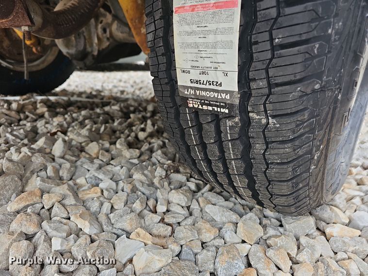 image for item NT9703 1988 Jeep Grand Wagoneer  SUV