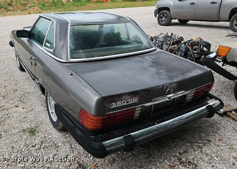 image for item NT9704 1984 Mercedes Benz 380SL