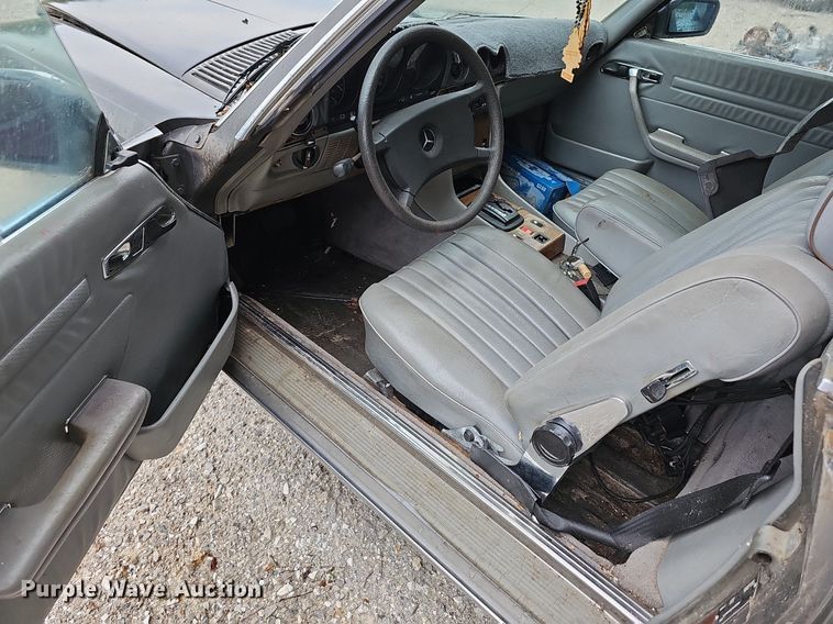 image for item NT9704 1984 Mercedes Benz 380SL
