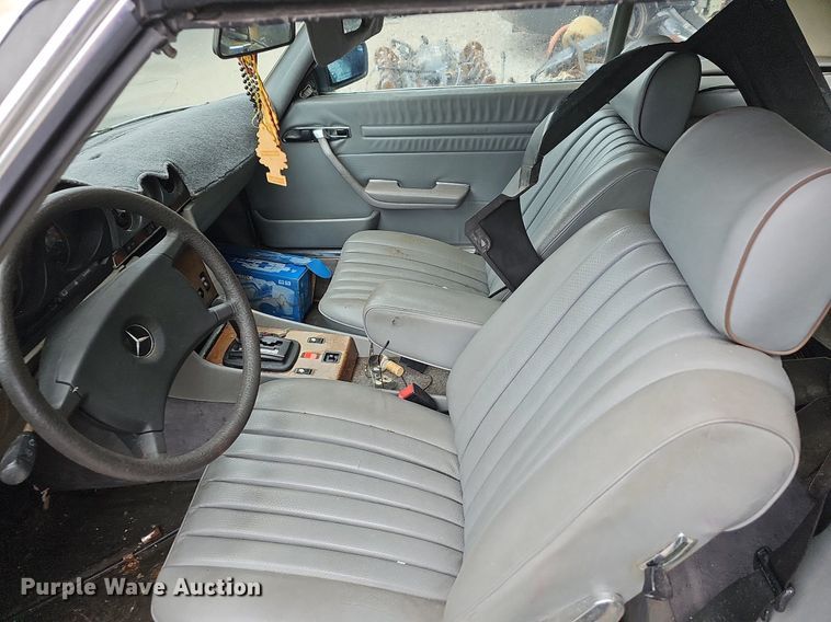 image for item NT9704 1984 Mercedes Benz 380SL