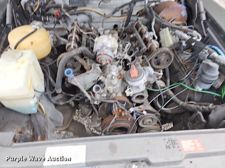 image for item NT9704 1984 Mercedes Benz 380SL