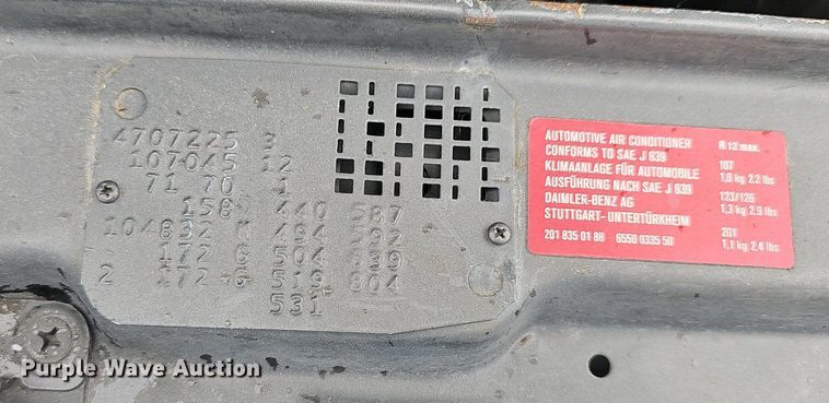 image for item NT9704 1984 Mercedes Benz 380SL