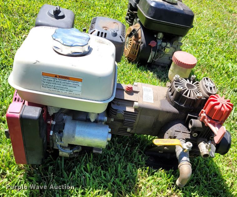 image for item NX9640 (2) Honda GX160 gas engines