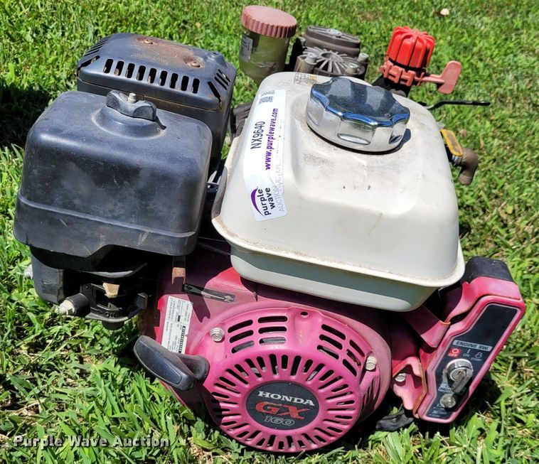 image for item NX9640 (2) Honda GX160 gas engines