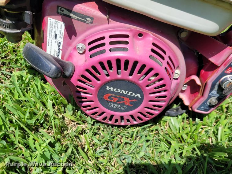 image for item NX9640 (2) Honda GX160 gas engines