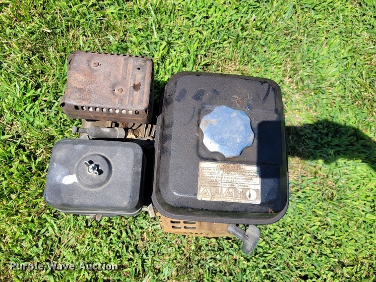 image for item NX9640 (2) Honda GX160 gas engines