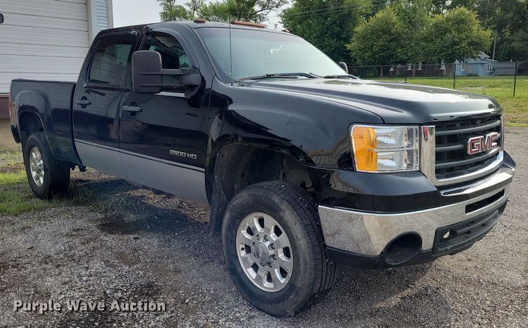 image for item NX9663 2011 GMC Sierra 2500HD  Crew Cab pickup truck