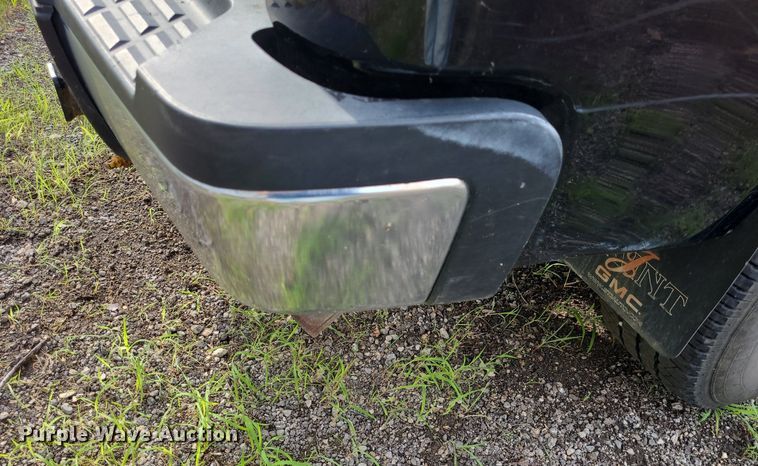 image for item NX9663 2011 GMC Sierra 2500HD  Crew Cab pickup truck