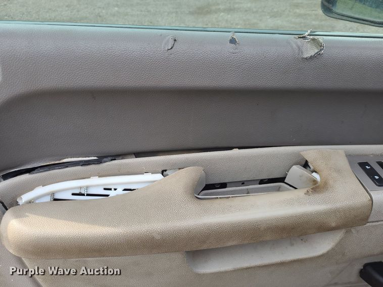 image for item NX9663 2011 GMC Sierra 2500HD  Crew Cab pickup truck