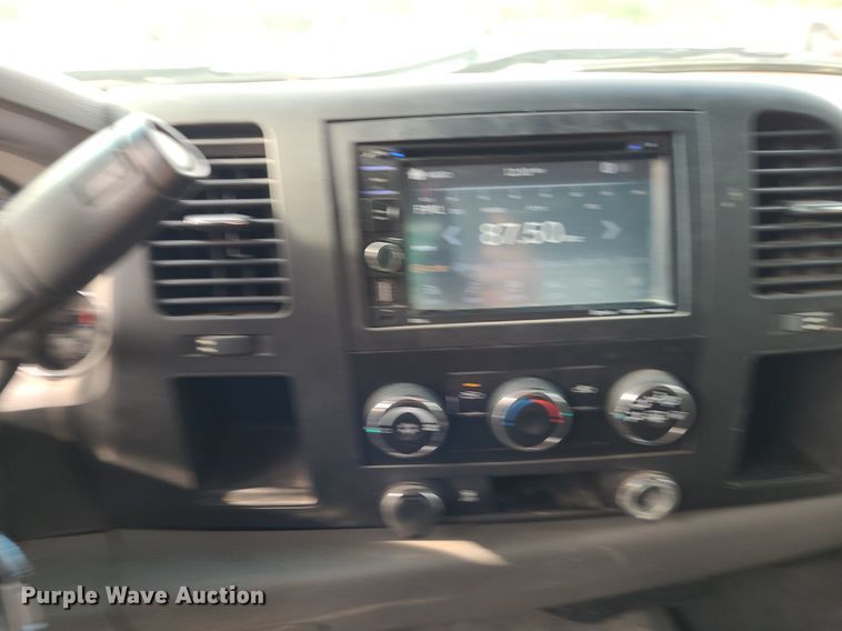 image for item NX9663 2011 GMC Sierra 2500HD  Crew Cab pickup truck