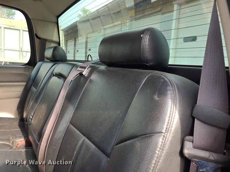 image for item NX9663 2011 GMC Sierra 2500HD  Crew Cab pickup truck