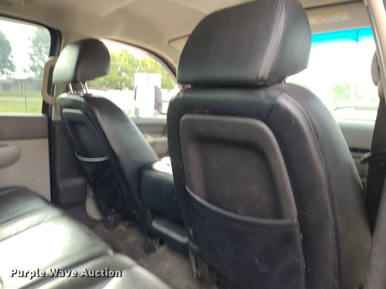 image for item NX9663 2011 GMC Sierra 2500HD  Crew Cab pickup truck