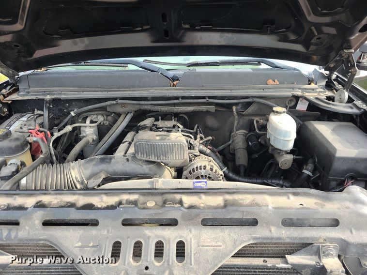 image for item NX9663 2011 GMC Sierra 2500HD  Crew Cab pickup truck