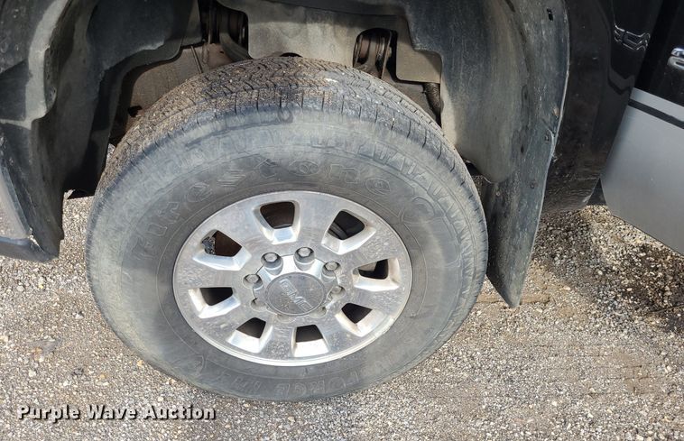 image for item NX9663 2011 GMC Sierra 2500HD  Crew Cab pickup truck