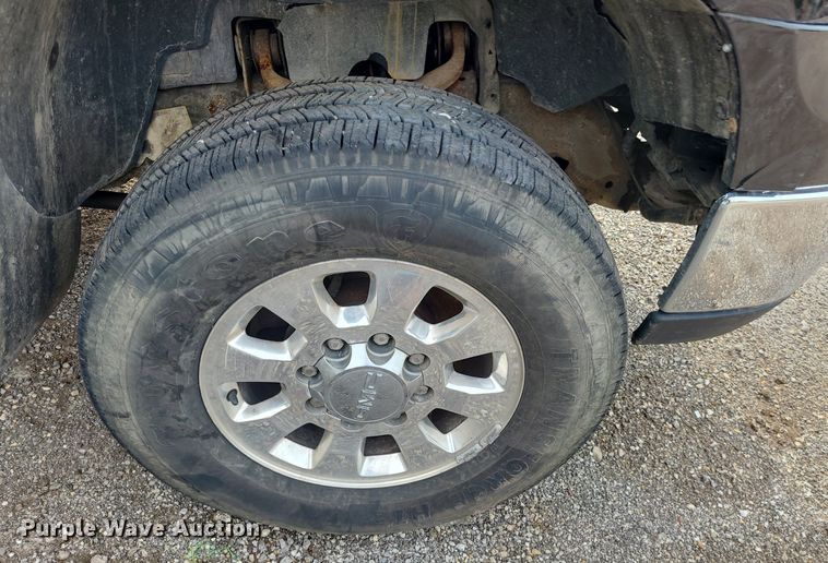 image for item NX9663 2011 GMC Sierra 2500HD  Crew Cab pickup truck