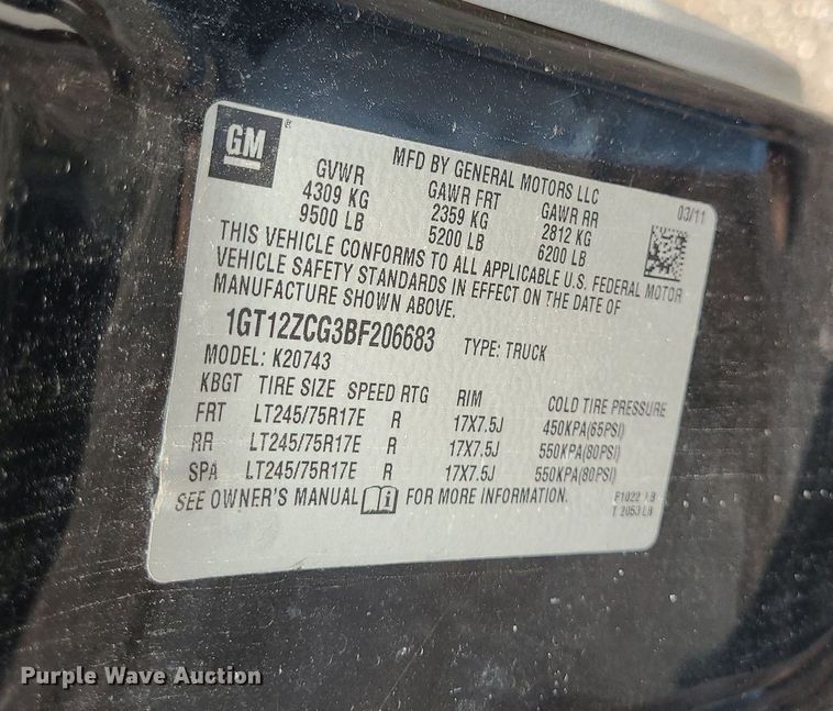 image for item NX9663 2011 GMC Sierra 2500HD  Crew Cab pickup truck