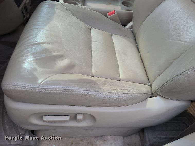 image for item NX9665 2007 Honda Odyssey  van