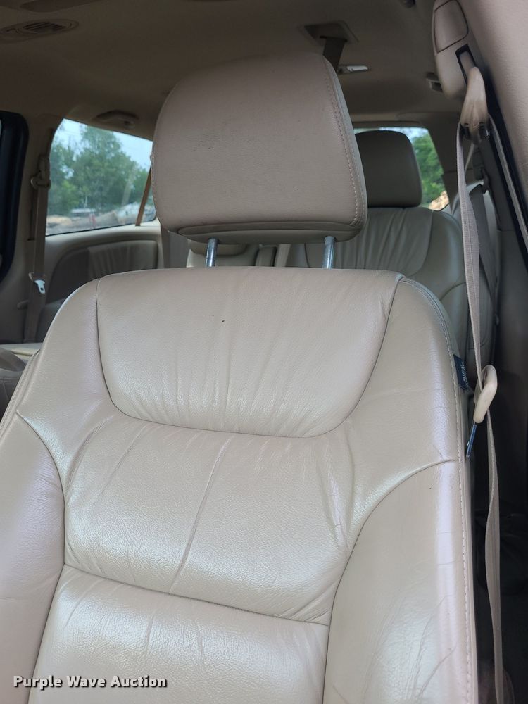 image for item NX9665 2007 Honda Odyssey  van