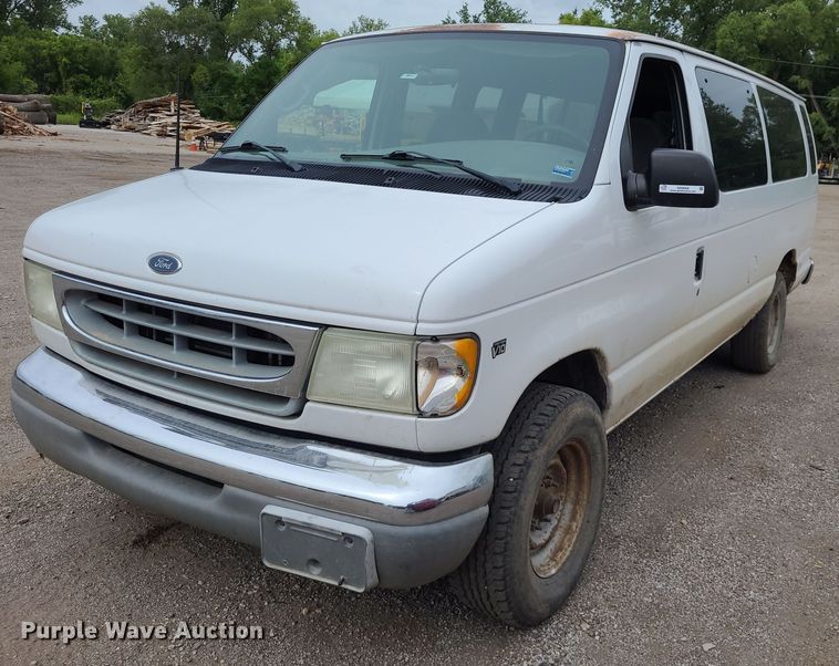 image for item NX9666 2002 Ford E350 Super Duty XL  van