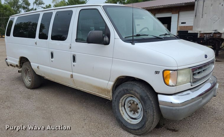 image for item NX9666 2002 Ford E350 Super Duty XL  van