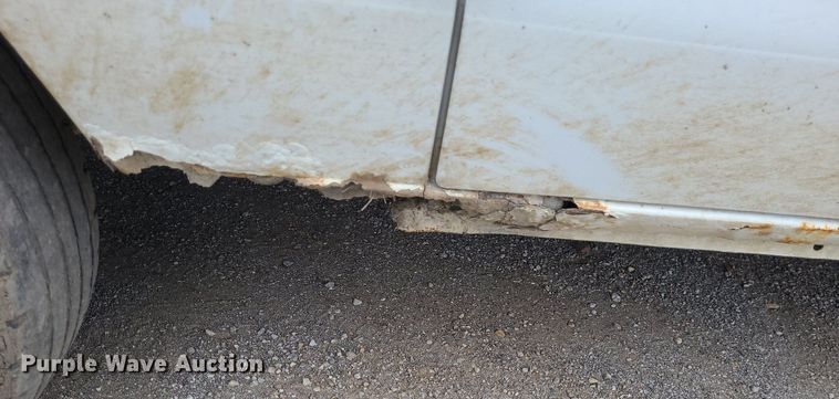 image for item NX9666 2002 Ford E350 Super Duty XL  van