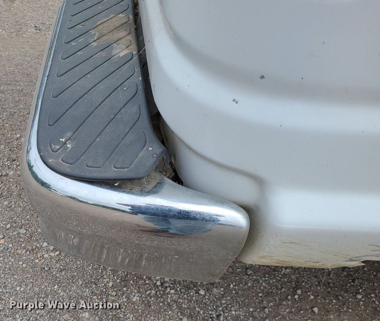 image for item NX9666 2002 Ford E350 Super Duty XL  van