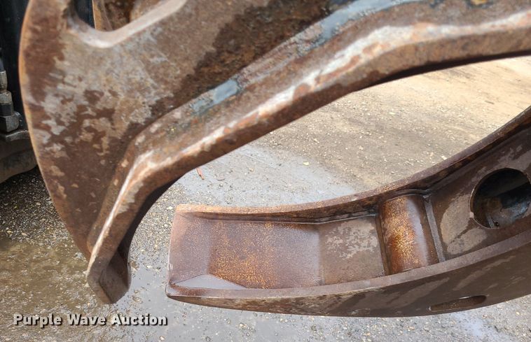 image for item NX9668 Rotobec 4642-B-CA2SP2-F5-A  log grapple