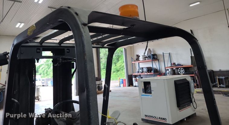 image for item NX9669 Caterpillar V50E  forklift