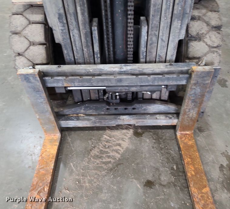 image for item NX9669 Caterpillar V50E  forklift