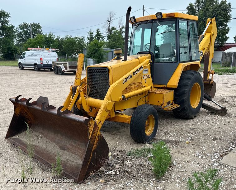 image for item NY9217 1988 John Deere 310C  backhoe