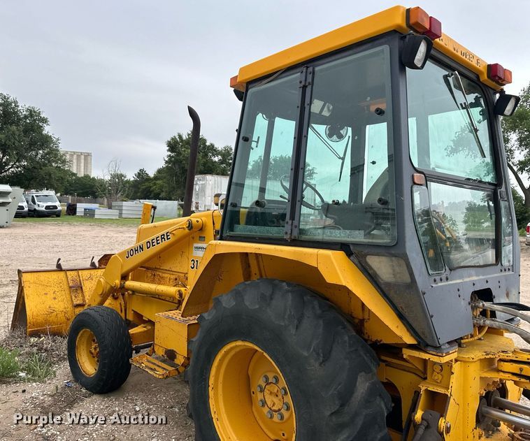 image for item NY9217 1988 John Deere 310C  backhoe