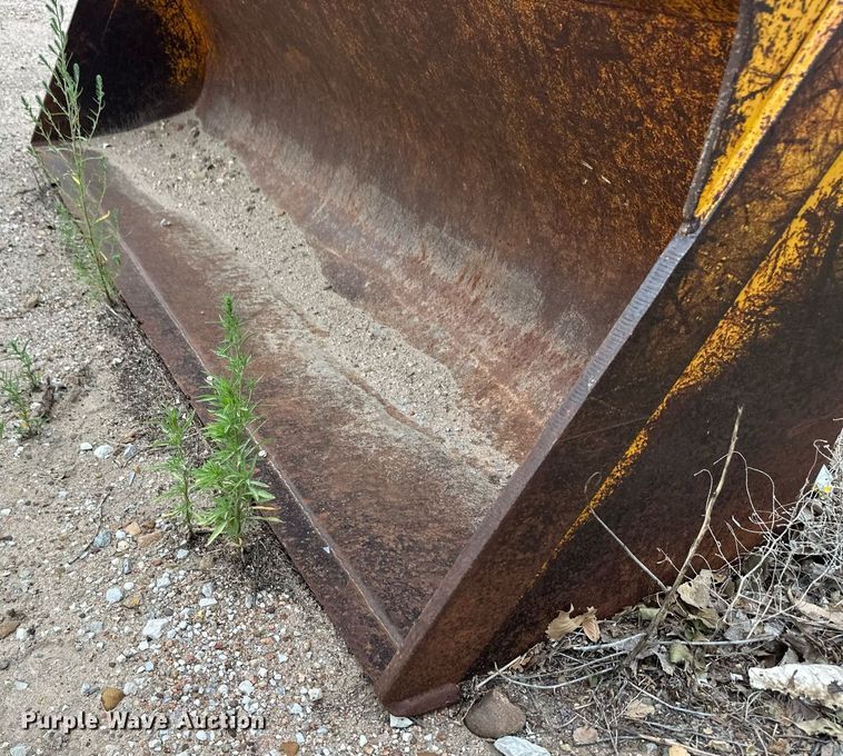 image for item NY9217 1988 John Deere 310C  backhoe