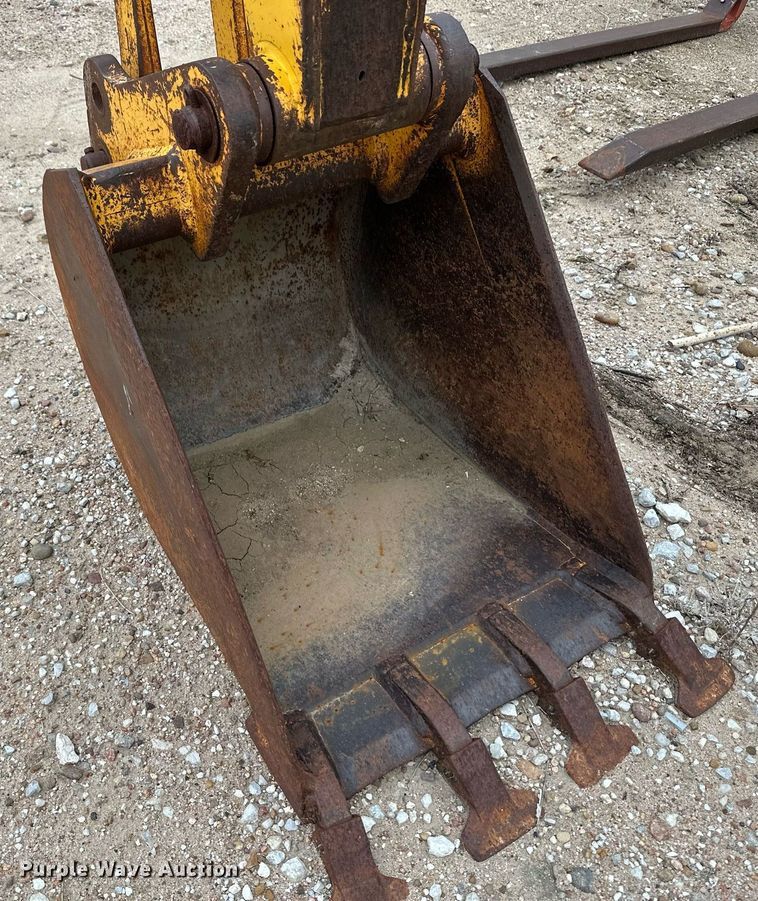 image for item NY9217 1988 John Deere 310C  backhoe