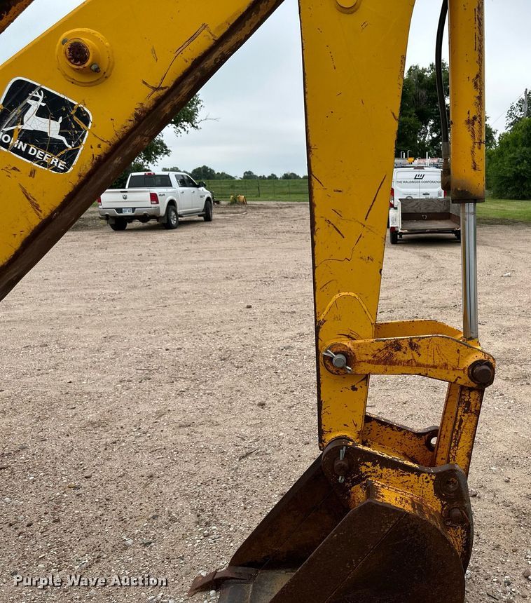 image for item NY9217 1988 John Deere 310C  backhoe