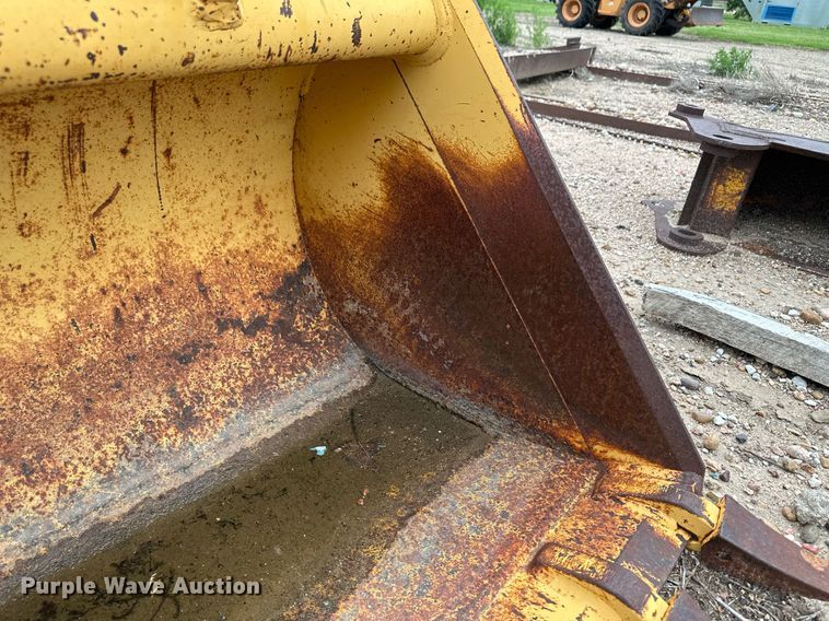 image for item NY9217 1988 John Deere 310C  backhoe