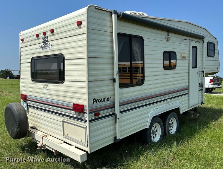 image for item OC9036 1991 Fleetwood Prowler  camper