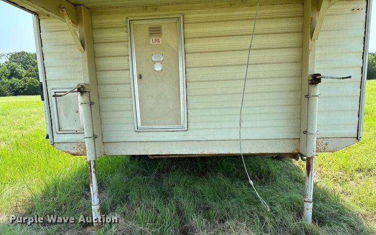 image for item OC9036 1991 Fleetwood Prowler  camper