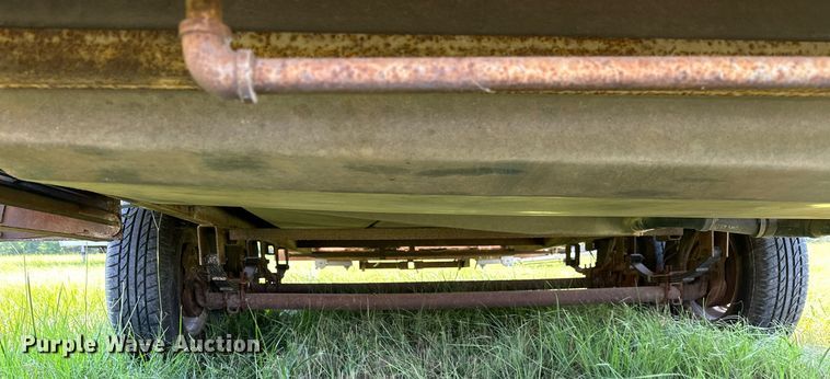 image for item OC9036 1991 Fleetwood Prowler  camper