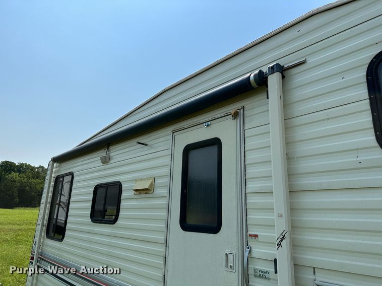 image for item OC9036 1991 Fleetwood Prowler  camper