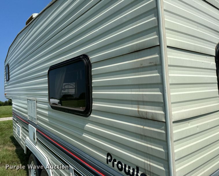 image for item OC9036 1991 Fleetwood Prowler  camper