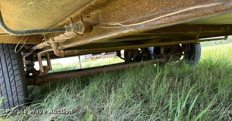 image for item OC9036 1991 Fleetwood Prowler  camper