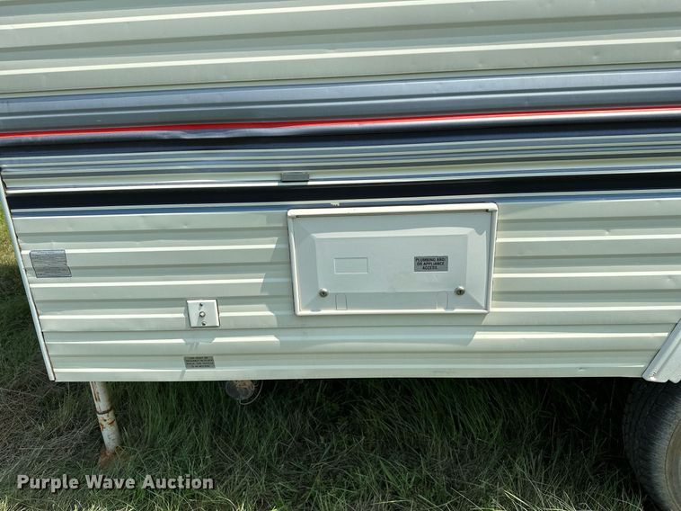 image for item OC9036 1991 Fleetwood Prowler  camper