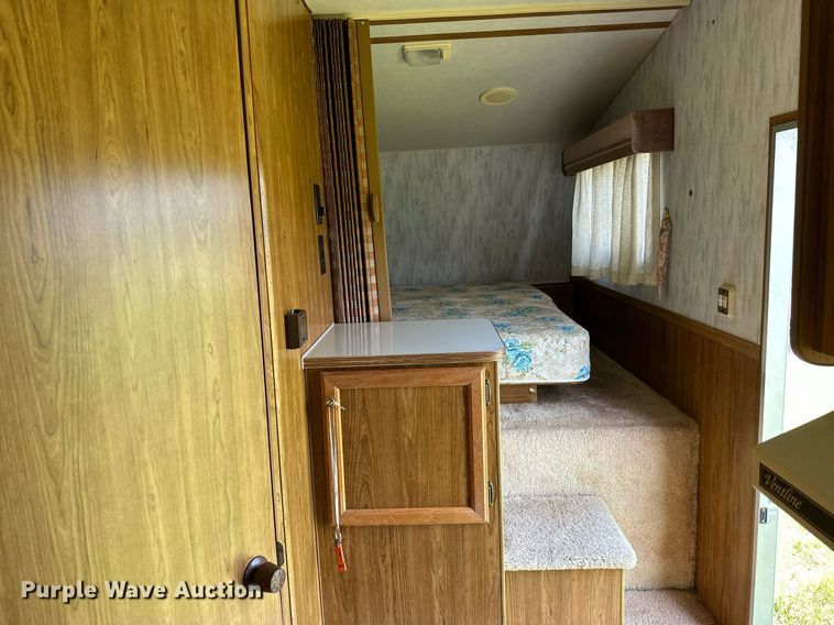 image for item OC9036 1991 Fleetwood Prowler  camper