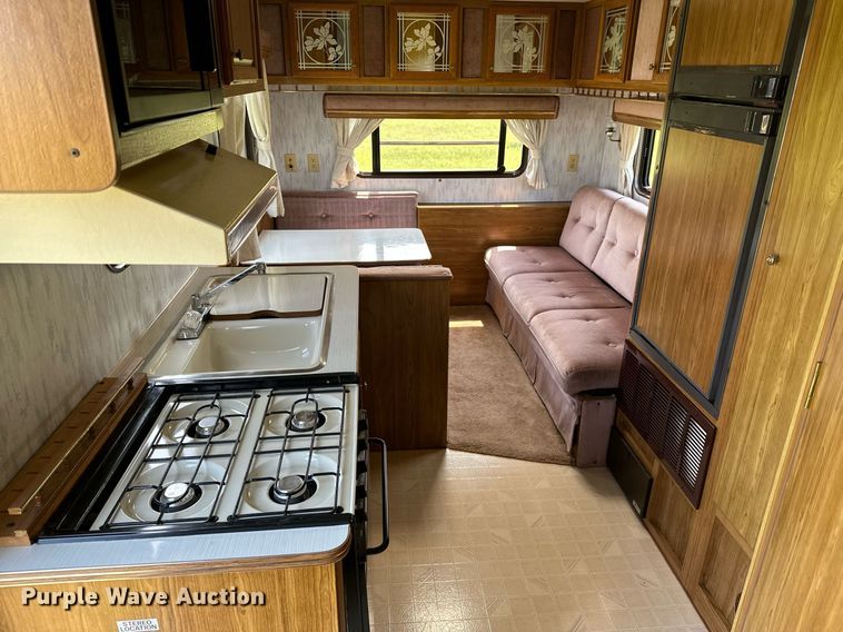 image for item OC9036 1991 Fleetwood Prowler  camper