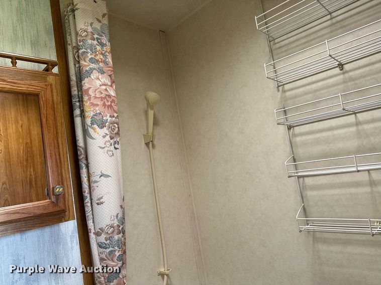 image for item OC9036 1991 Fleetwood Prowler  camper